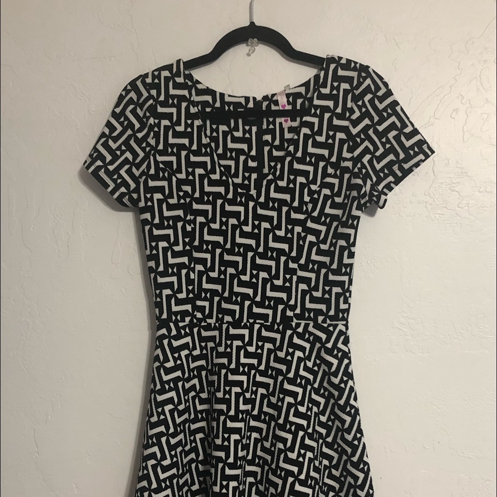 Ladies Monochrome Geometric Dress